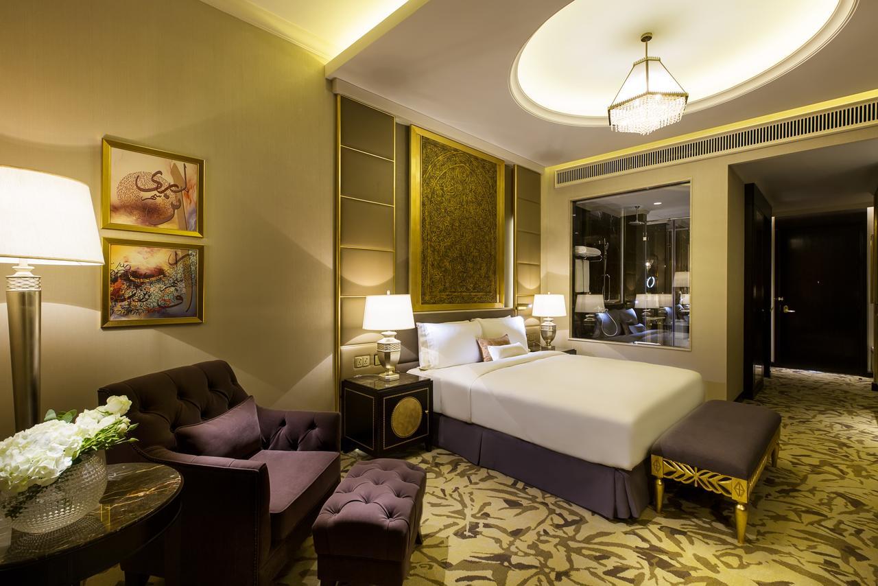 Ezdan Palace Hotel Doha Exterior foto Deluxe Suite